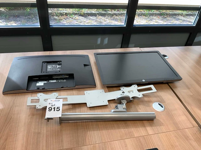 Hp elitedisplay e242 2 monitoren op arm (4x) - afbeelding 2 van  9