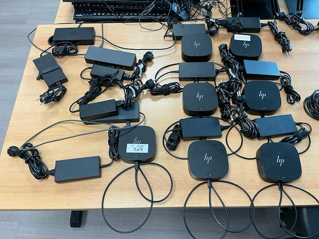 Hp g5 dock essential dockingstation (7x) - afbeelding 1 van  4