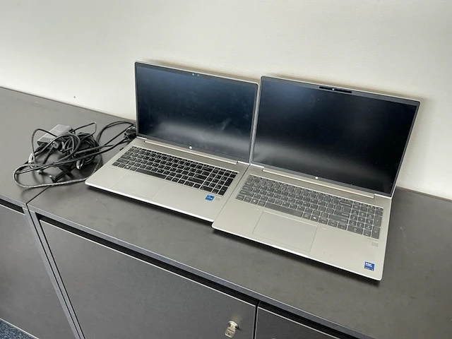 Hp laptop (2x) - afbeelding 1 van  8