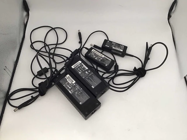 Hp laptop adapter computeronderdeel (4x) - afbeelding 1 van  4