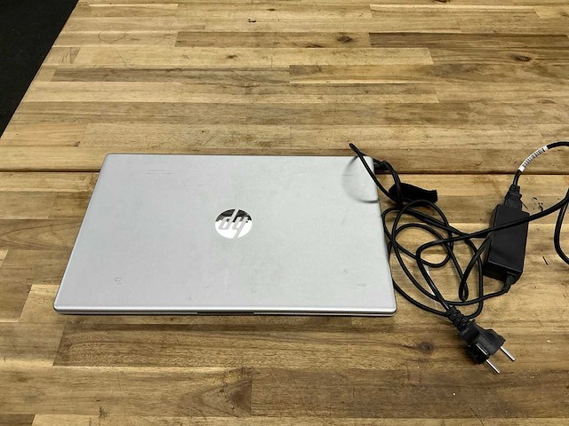 Hp laptop cpu: amd ryzen 5 5720u ram: 16gb ssd: 512gb - afbeelding 1 van  3