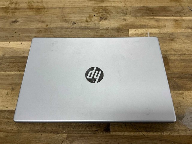 Hp laptop cpu: amd ryzen 57520u ram: 16gb ssd: 512gb - afbeelding 1 van  3