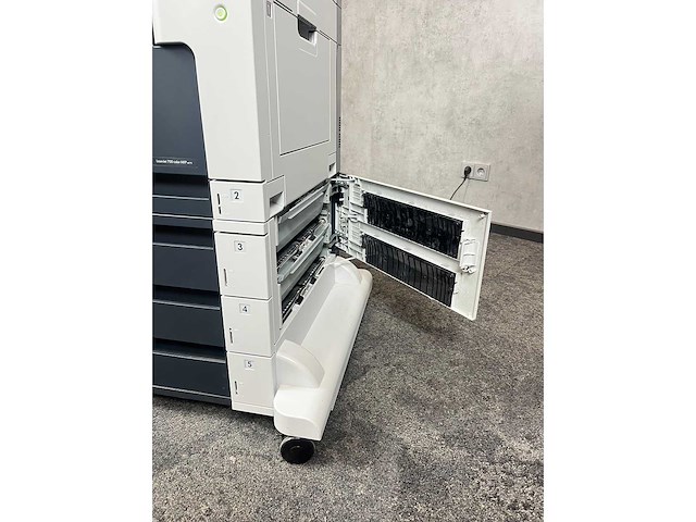 Hp laserjet 700 color mfp m775 - verrijdbare laserprinter - afbeelding 13 van  22