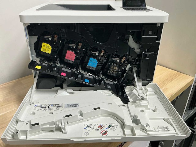 Hp laserjet enterprise m553 printer - afbeelding 2 van  12