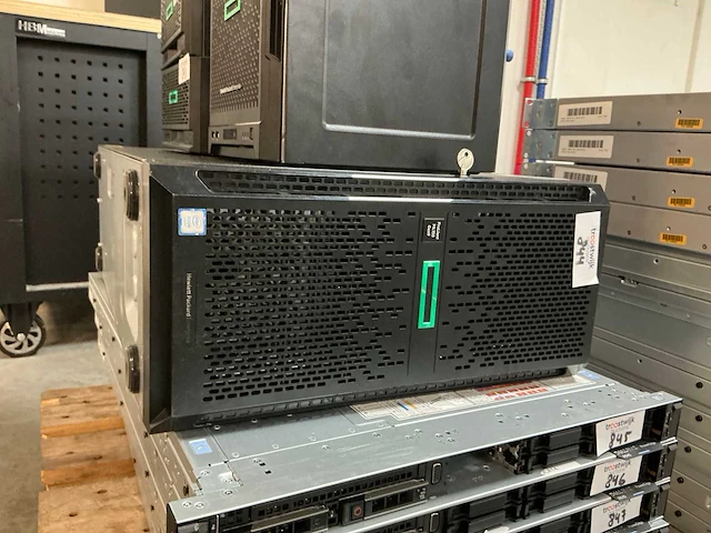 Hp ml150 g9 1x e5-2620 v4 - afbeelding 1 van  3