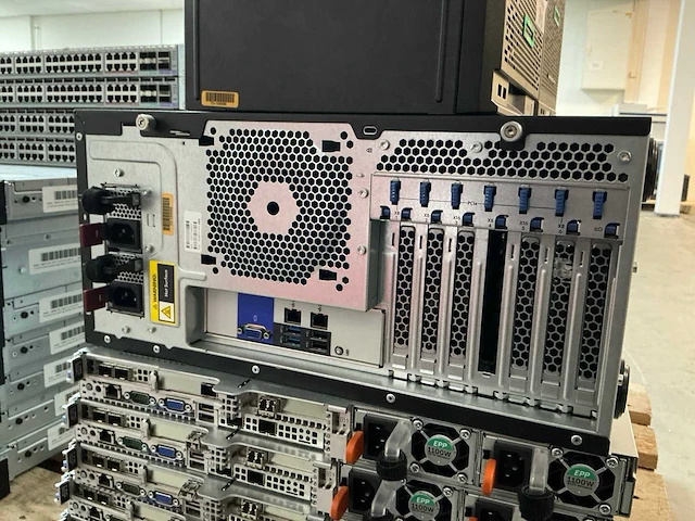 Hp ml150 g9 1x e5-2620 v4 - afbeelding 3 van  3