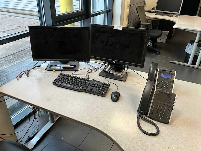 Hp monitor (2x) - afbeelding 1 van  4