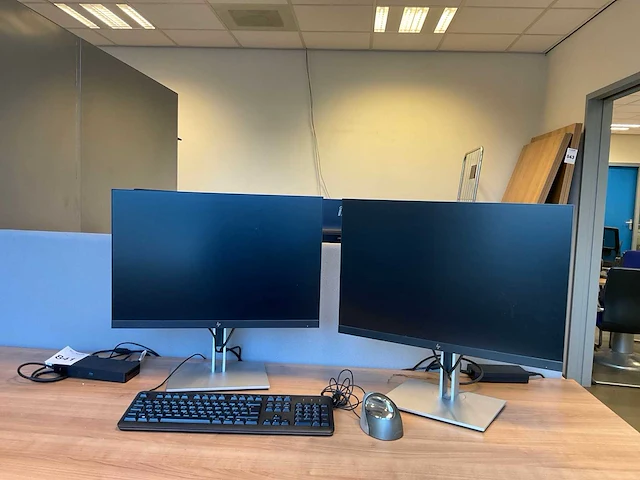Hp monitor (2x) - afbeelding 1 van  5