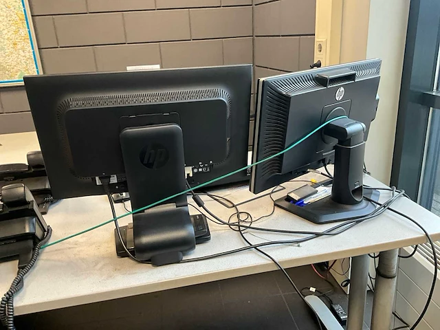 Hp monitor (2x) - afbeelding 4 van  4