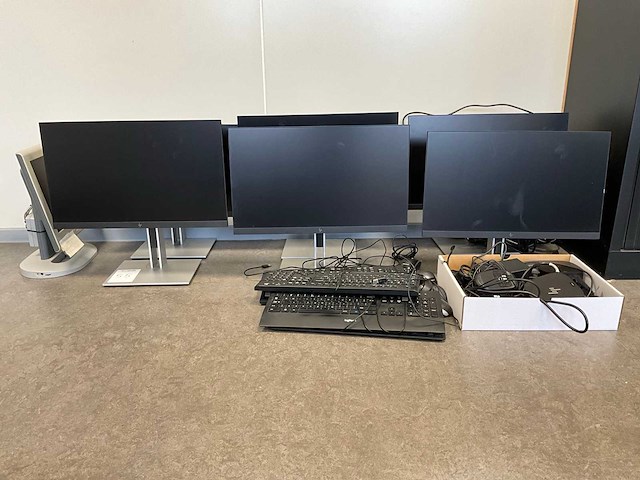 Hp monitor en toebehoren (7x) - afbeelding 1 van  3