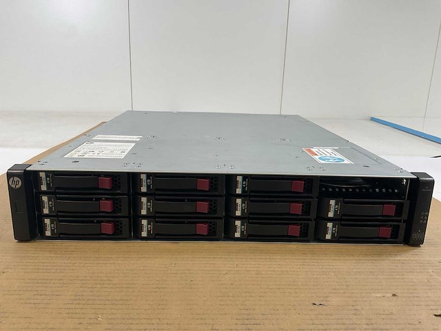 Hp (msa 2040 es lff) - 11x 4 tb sas high-performance rackmount storage - afbeelding 1 van  12
