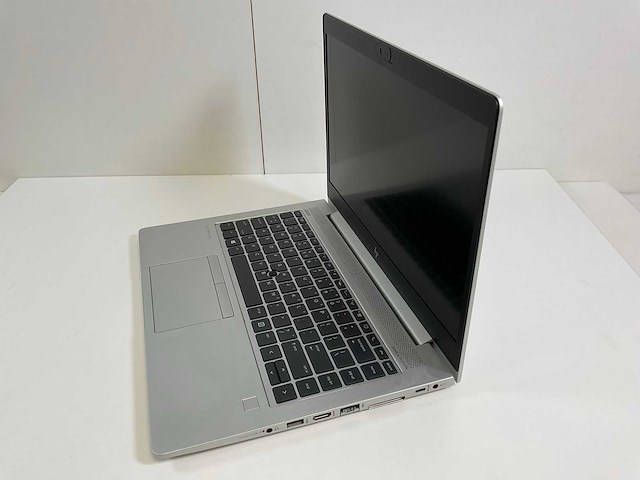 Hp mt45 14”, amd ryzen 3 pro 3300u, 20 gb ram, 128 gb ssd, amd radeon vega series 2 gb laptop - afbeelding 1 van  4