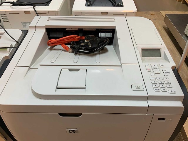 Hp p2055dn, p3015 laserjet printer (2x) - afbeelding 2 van  2