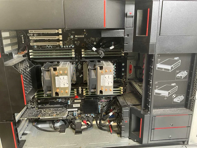 Hp p920, 2x xeon(r) gold 6154, 192 gb ram (12x16gb), 1 tb nvme, nvidia quadro p1000 4 gb workstation - afbeelding 5 van  6