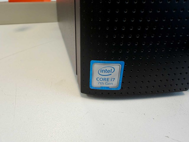 Hp pavilion desktop pc 570-p0xx - afbeelding 2 van  4