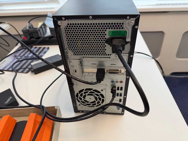 Hp pavilion desktop pc 570-p0xx - afbeelding 4 van  4