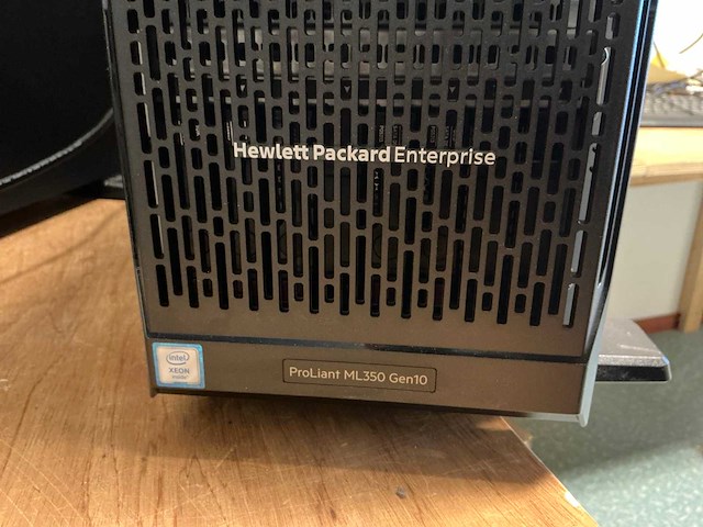 Hp prioliant ml350 gen10 server - afbeelding 2 van  5
