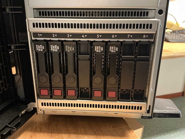 Hp prioliant ml350 gen10 server - afbeelding 3 van  5