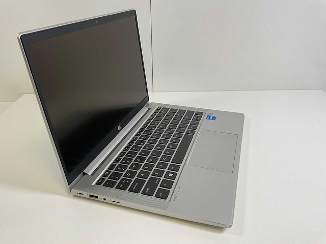 Hp probook 430 g8 13.3”, core(tm) i5 11th gen, 8 gb ram, 256 gb nvme laptop - afbeelding 2 van  5