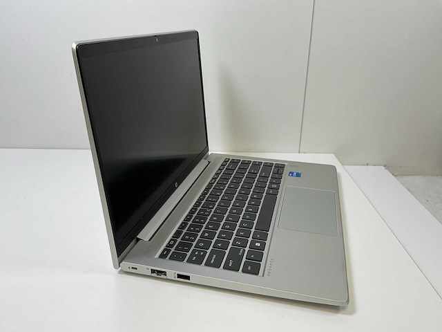 Hp probook 440 g8 14”, core(tm) i5 11th gen, 8 gb ram, 256 gb nvme laptop - afbeelding 1 van  4