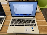 Hp probook 450 15.6 inch g9 notebook pc. intel core i5-1235u 1.30 ghz. 8 gb ram. 237 gb hdd. geen lader - afbeelding 1 van  3