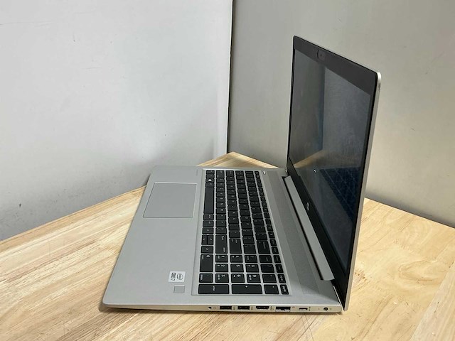 Hp probook 450 g7(i7) laptop - afbeelding 3 van  4