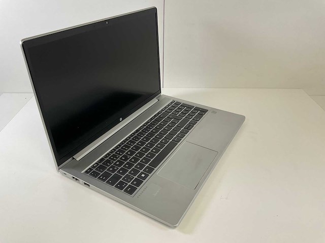 Hp probook 450 g8 15.6”, core(tm) i5 13th gen, 32 gb ram, 512 gb nvme laptop - afbeelding 2 van  8