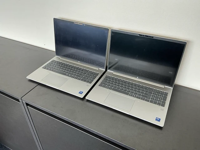 Hp probook 460 g11 laptop (2x) - afbeelding 1 van  7