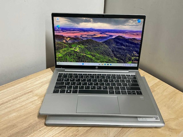 Hp probook 635 aero g8 laptop (2x) - afbeelding 1 van  7