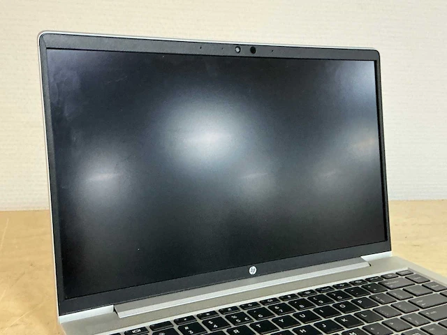 Hp probook 640 g8 (1) laptop - afbeelding 2 van  4