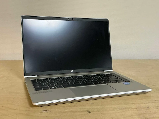 Hp probook 640 g8 (1) laptop - afbeelding 1 van  4