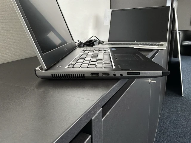 Hp probook intel core i5 & dell vostra intel inside core i5 - afbeelding 15 van  15