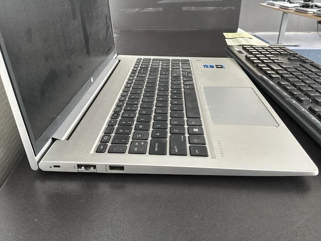 Hp probook intel core i5 + draadloze logitech toetsenbord - afbeelding 5 van  10