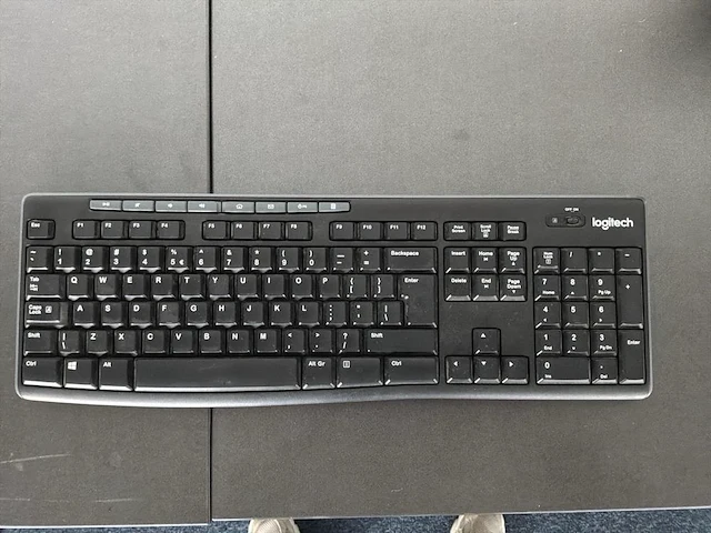 Hp probook intel core i5 + draadloze logitech toetsenbord - afbeelding 8 van  10