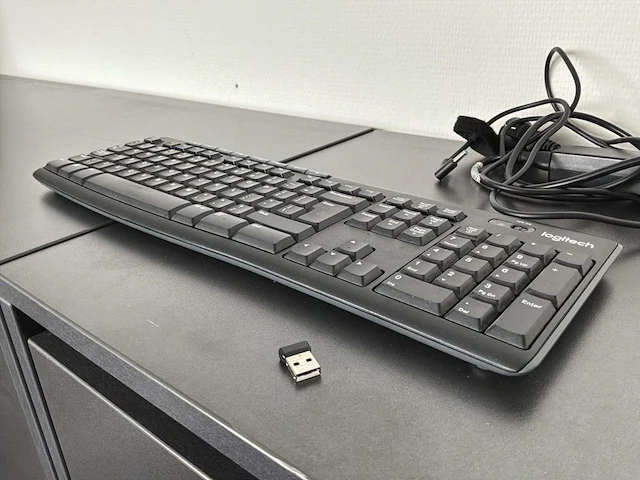 Hp probook intel core i5 + draadloze logitech toetsenbord - afbeelding 9 van  10