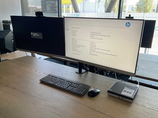 Hp prodesk 400 g3 desktop met monitoren - afbeelding 2 van  9