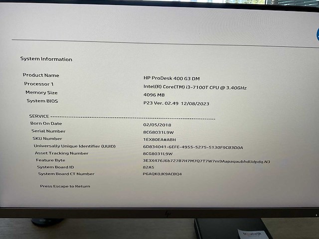 Hp prodesk 400 g3 desktop met monitoren - afbeelding 4 van  9