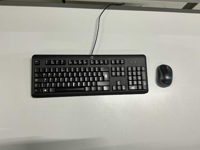 Hp prodesk 400 g6 mini pc desktop - afbeelding 4 van  4