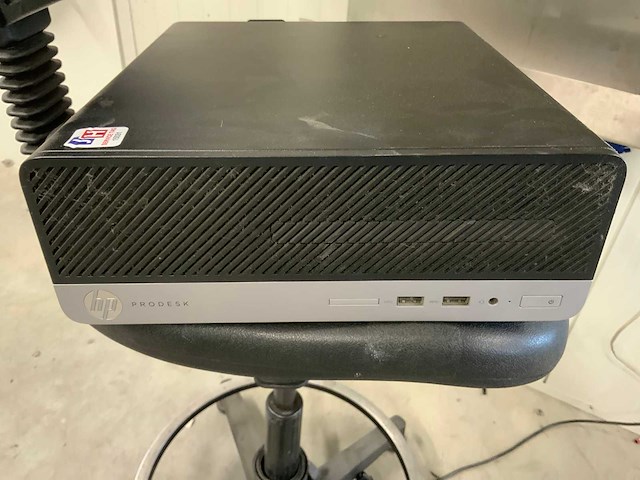 Hp prodesk 405 g5 sff werkplek met desktop - afbeelding 2 van  8