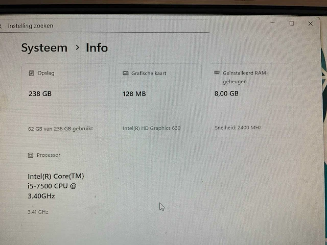 Hp prodesk 600 g3 desktop en monitor in verrijdbaar frame - afbeelding 7 van  7