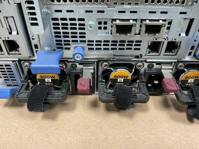 Hp proliant 4530 gen9, 1x 4tb sas(mg04sca40en) - 1x 4tb sas(mb004000jwwqb) - 2x 4tb sas(mb004000jydpb) - 39x 4tb sas(mb4000fcwdk) node storage - afbeelding 9 van  12