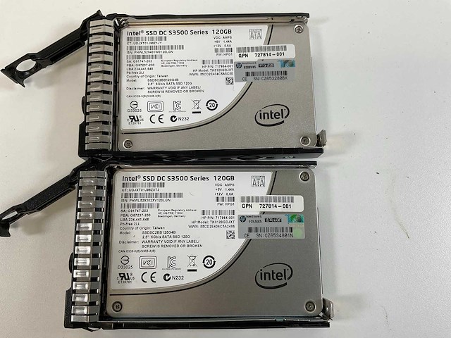 Hp proliant bl460c gen 9, 2x xeon(r) e5-2660 v3, 256 gb ram(16x 16 gb), 2x 120 gb ssd(tk0120gdjxt) blade - afbeelding 7 van  9
