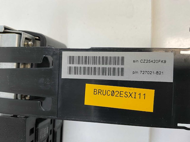 Hp proliant bl460c gen 9, 2x xeon(r) e5-2690 v3, 512 gb ram(16x 32 gb), 2x 120 gb ssd(tk0120gdjxt) blade - afbeelding 4 van  6