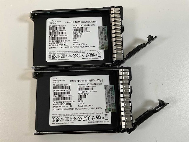 Hp proliant bl460c gen 9, 2x xeon(r) e5-2690 v3, 512 gb ram(16x 32 gb), 2x 240 gb ssd(vk000240gzxru) blade - afbeelding 8 van  9