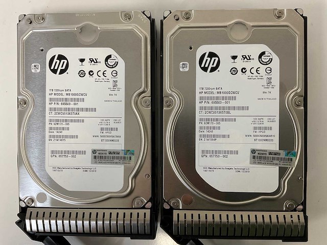 Hp proliant dl320e gen 8, xeon(r) e5-1220 v2, 4x 4 gb ram, 2x 1 tb hdd(mb1000gcwcv) rack mount chassis - afbeelding 9 van  9