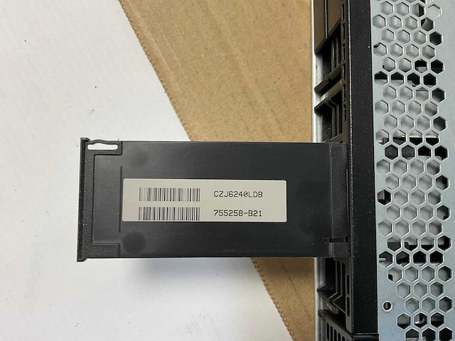 Hp proliant dl360 gen 9, 2x xeon(r) e5-2650 v4, 512 gb ram(16x 32 gb), no hdd, rack mount chassis - afbeelding 8 van  10
