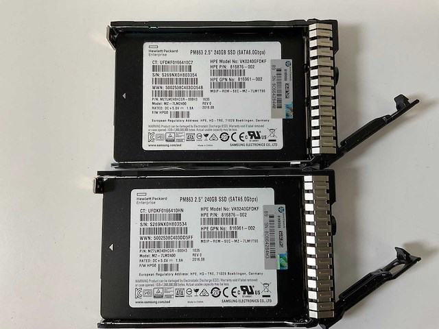 Hp proliant dl360 gen 9, xeon(r) e5-2620 v4, 4x 16 gb ram, 6x 240 gb sas(vk0240gfdkf) rack mount chassis - afbeelding 2 van  11