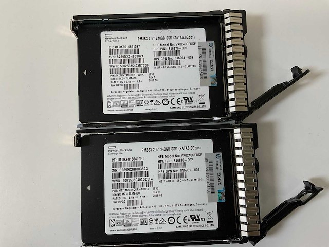 Hp proliant dl360 gen 9, xeon(r) e5-2620 v4, 4x 16 gb ram, 6x 240 gb sas(vk0240gfdkf) rack mount chassis - afbeelding 3 van  11