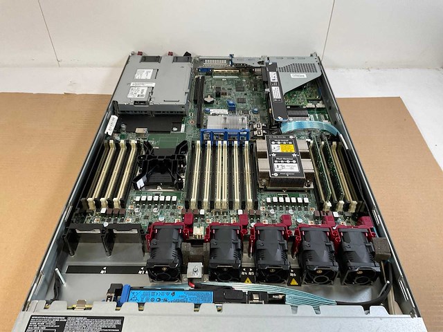 Hp proliant dl360 gen10, xeon(r) silver 4214r, 64 gb ram(2x 32gb), no hdd rack mount chassis - afbeelding 6 van  7