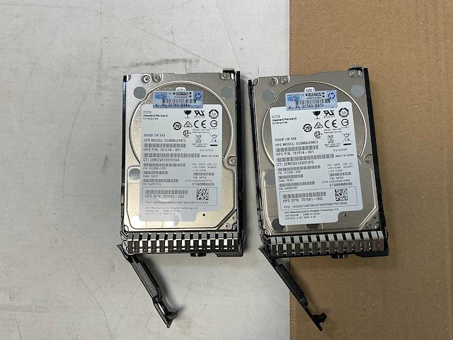 Hp (proliant dl360 gen9) - 2x xeon(r) e5-2650 v4, 32 gb ram (2x16gb), 8 tb sas rack mount chassis - afbeelding 10 van  11